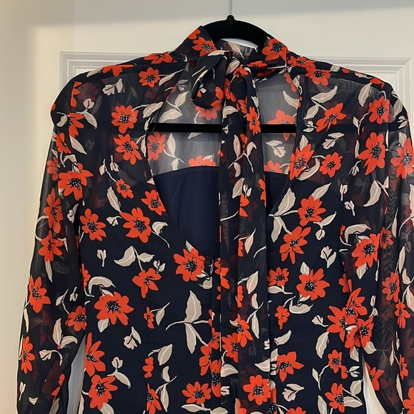 Navy dress mini with red floral - Picture 3 of 3